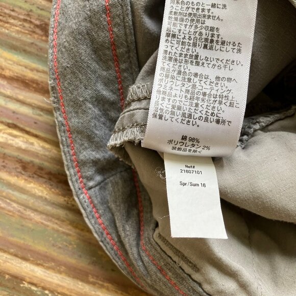 Eddie Bauer Utility Cargo Shorts Grey Ripstop Women's Slightly Curvy Fit - Picture 6 of 6